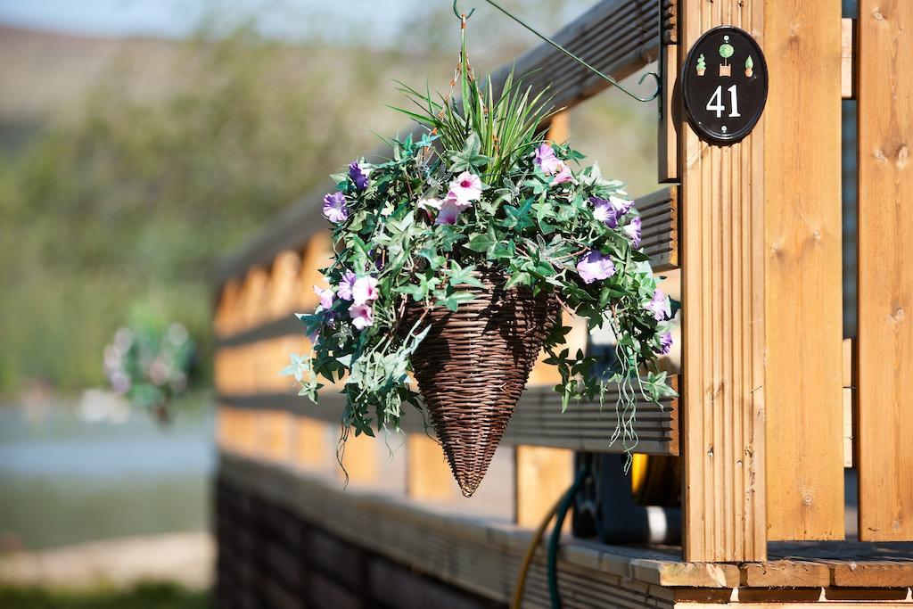 Inverbeg Holiday Park Лусс Экстерьер фото