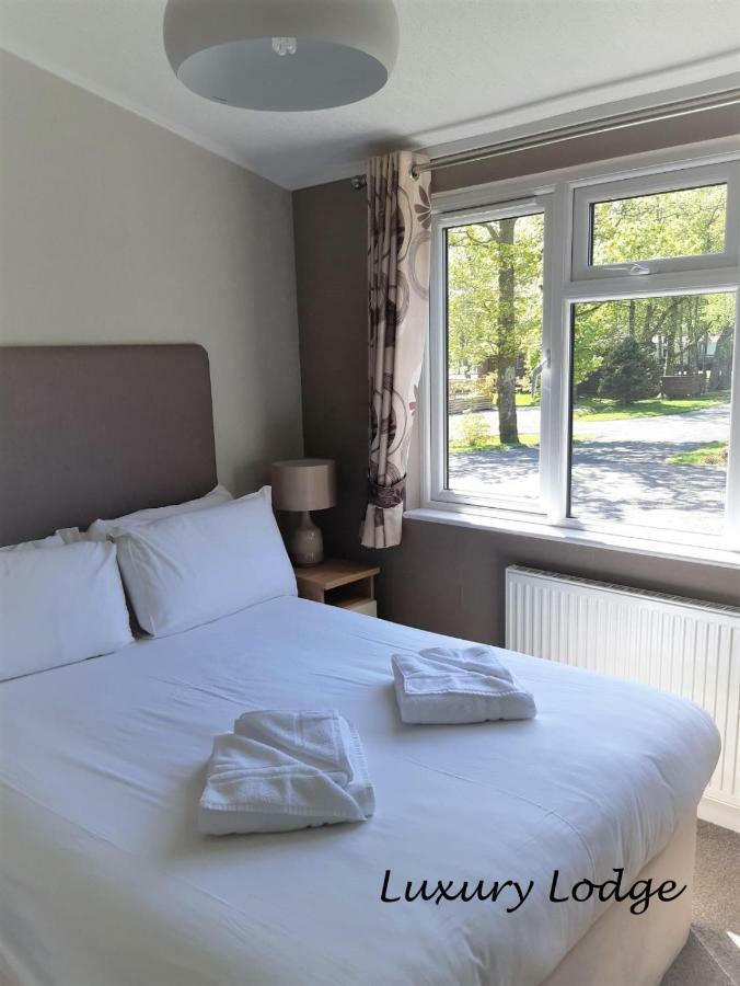 Inverbeg Holiday Park Лусс Экстерьер фото
